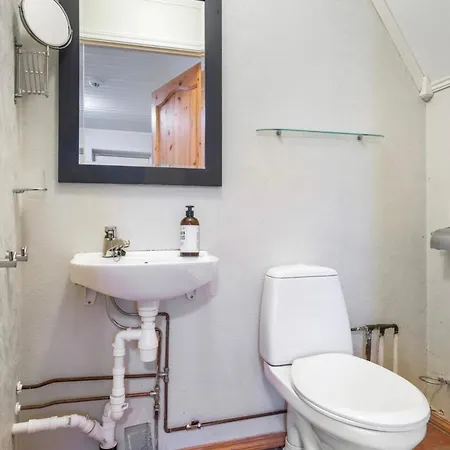Spacious One Bedroom With Living Near Centre Appartement *