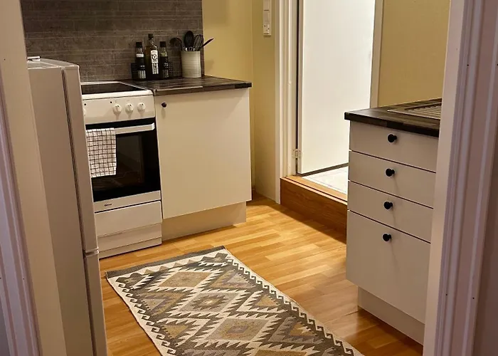 Διαμέρισμα Spacious One Bedroom With Living Near Centre *